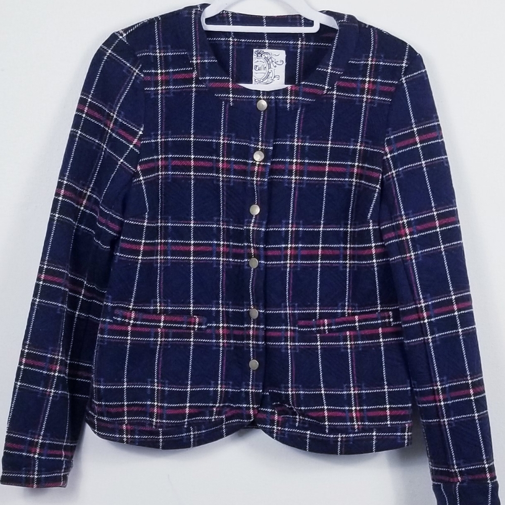 Tulle by Anthropologie plaid snap down blazer!